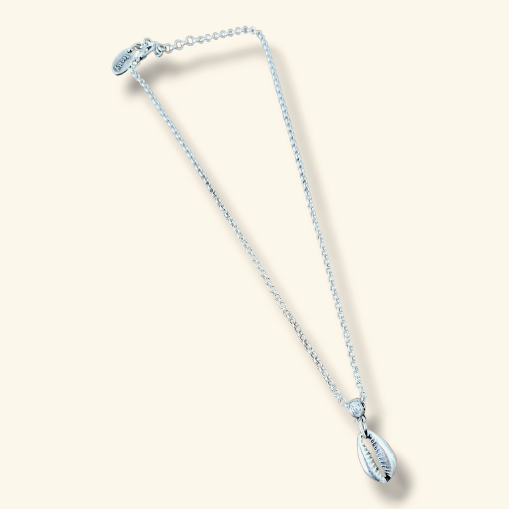 Lenora Pendant Necklace