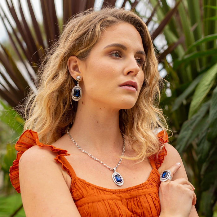 Pippa Pendant Necklace