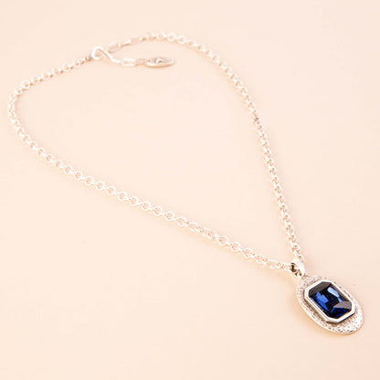 Pippa Pendant Necklace