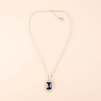 Pippa Pendant Necklace